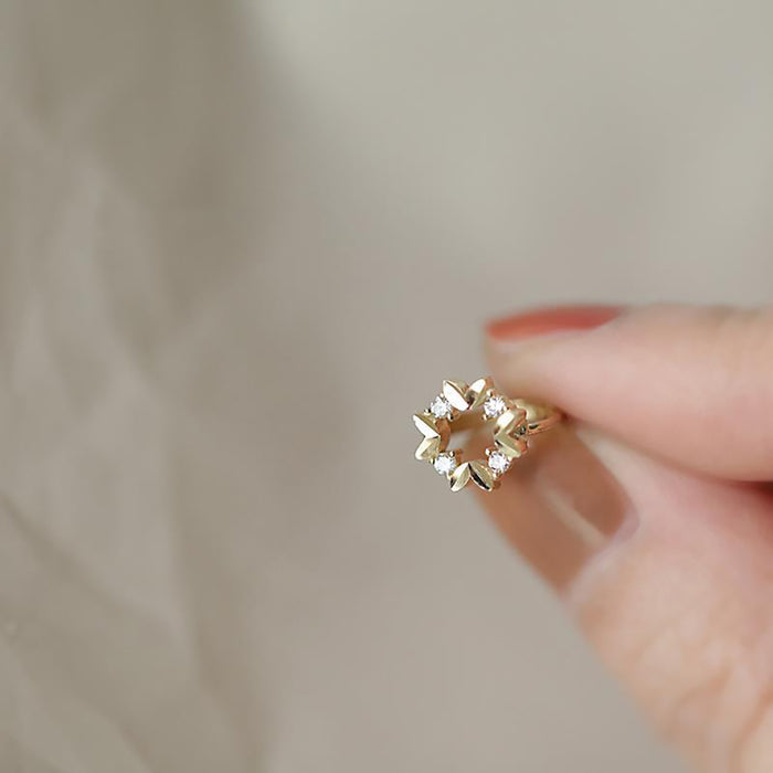 9K Solid Gold Cubic Zirconia Clip-Ons Hoop Earrings Leaf Wreath Charm Jewelry