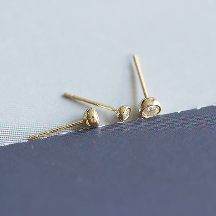 14K Solid Gold Ear Stud Earrings Round Diamond Beautiful Charm Jewelry