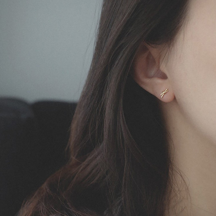 9K Solid Gold Ear Stud Earrings Bow Simple Beautiful Charm Jewelry