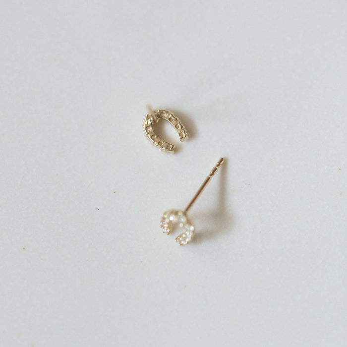 9K Solid Gold Cubic Zirconia Ear Stud Earrings Horseshoe Lucky Charm Jewelry