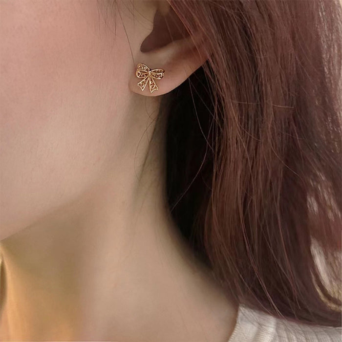 18K Solid Gold Ear Stud Earrings Piercing Bow Beautiful Charm Jewelry