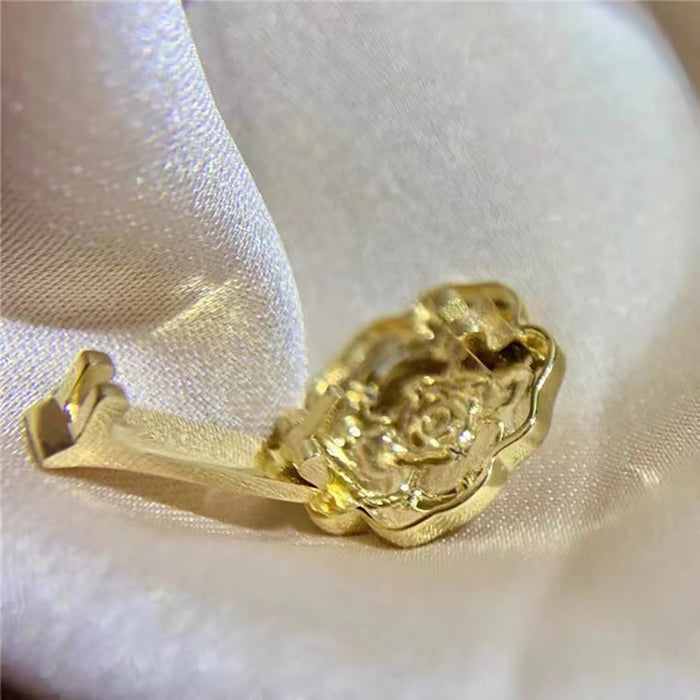 18K Solid Gold Buckle Pendant Genuine Diamond Camellia Flower Beautiful Jewelry