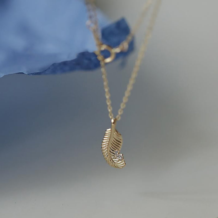 9K Solid Gold Cubic Zirconia Pendant Feather Leaf Cute Elegant Charm Jewelry