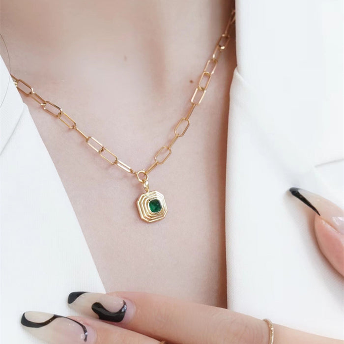 18K Solid Gold Square Round Pendant Natural Emerald Elegant Beautiful Jewelry