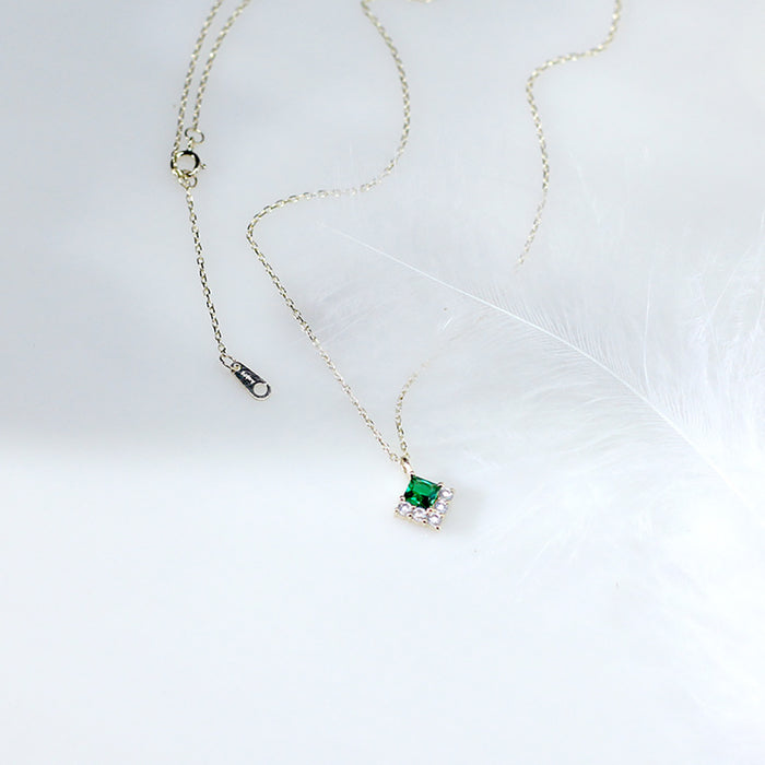 9K Solid Gold Emerald Pendant Necklace CZ Inlay Rhombus Beautiful Charm Jewelry
