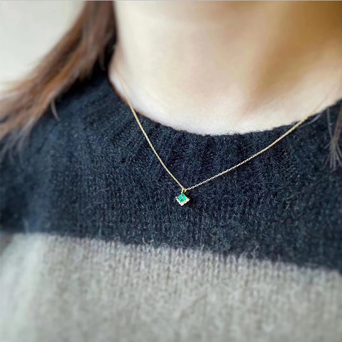 9K Solid Gold Emerald Pendant Necklace CZ Inlay Rhombus Beautiful Charm Jewelry